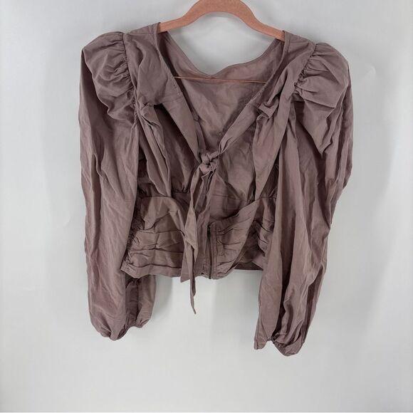HYFVE Elegant Puff Sleeve Blouse in Taupe - Picture 4 of 8